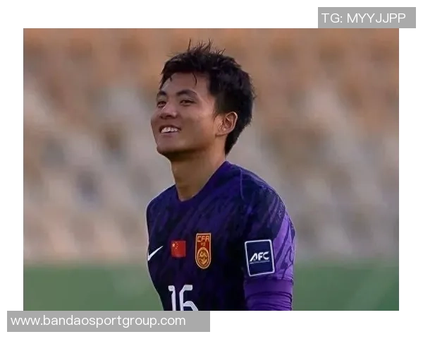 恭贺彭啸荣获中乙年度最佳青年球员愿他在足球之路上不断进步与成长